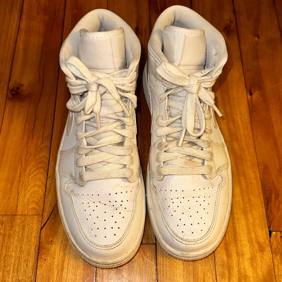 Jordan 1 Mid Triple White Patent Swoosh (W8) - Picture 2 of 4